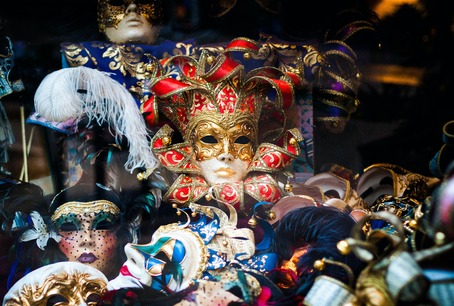 many types of masquerade masks