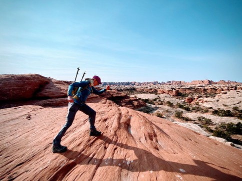 tapas shown by the author continuing putting one foot forward despite heavy winds